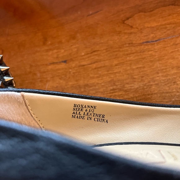 BCBG Maxazria Roxanne Black Heels - Picture 8 of 10